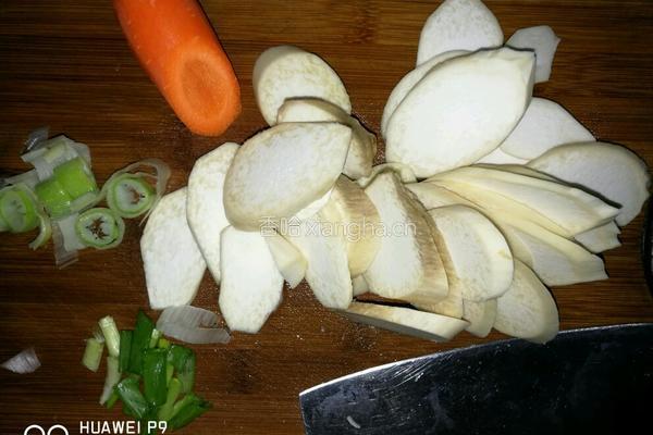 鱼头炖豆腐的做法图解4