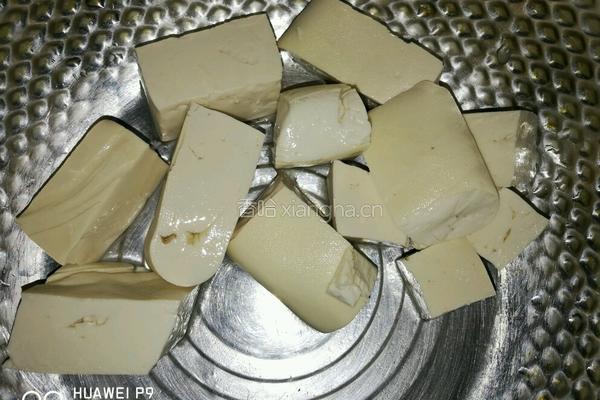 鱼头炖豆腐的做法图解5