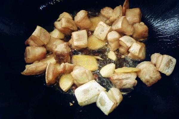 红烧牛肉炖土豆的做法图解5