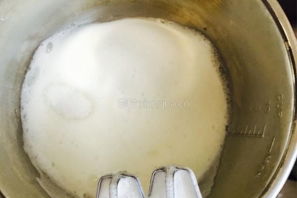 果酱蛋糕卷的做法图解3