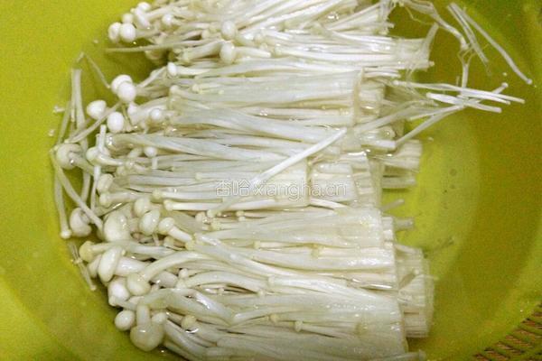 培根金针菇卷的做法图解4