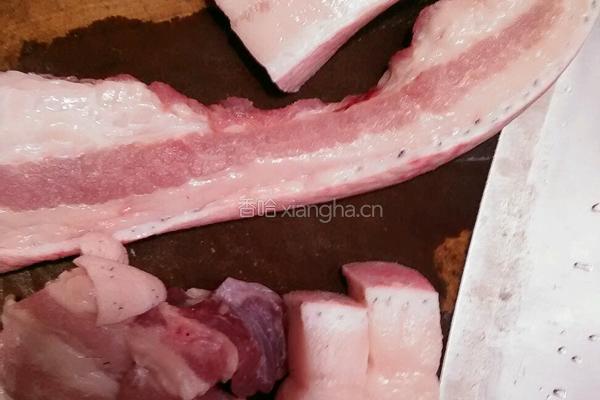 红烧咕噜肉的做法图解1