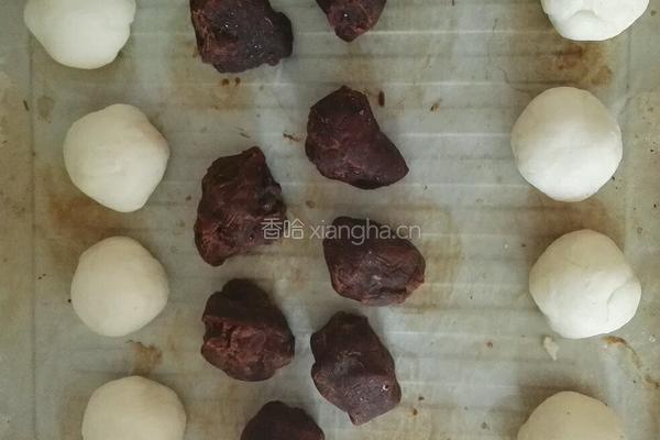 蛋黄酥的做法图解7