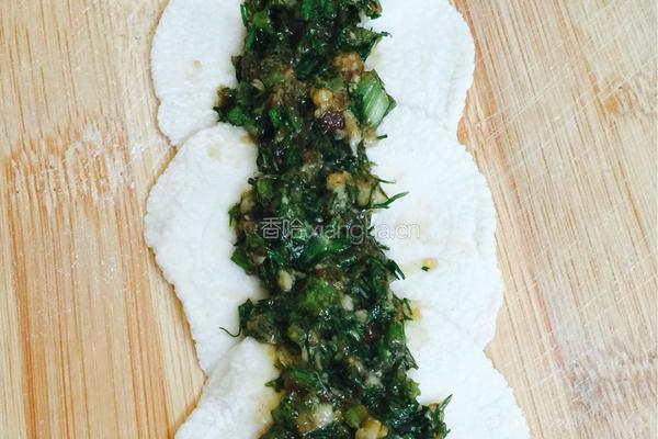 玫瑰花煎饺的做法图解2