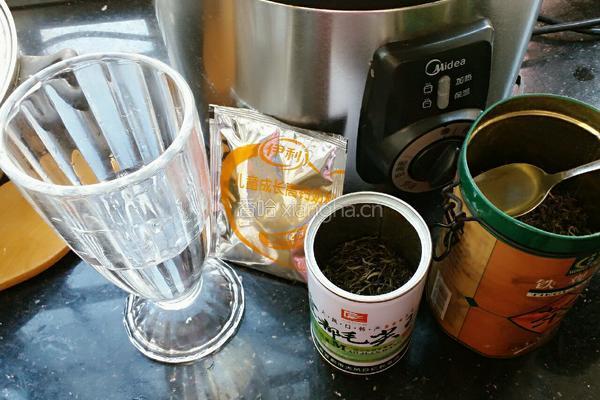 奶茶的做法图解1