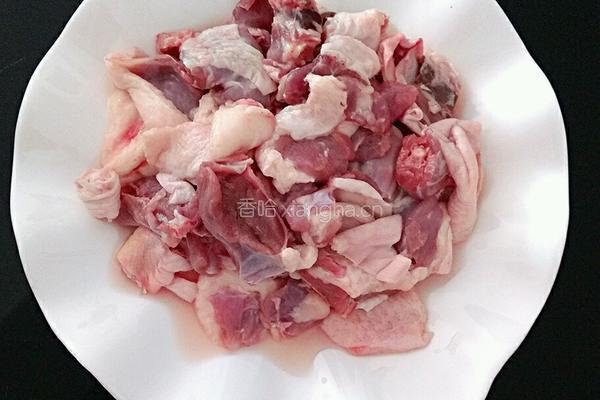 南檬酸菜鸭的做法图解1