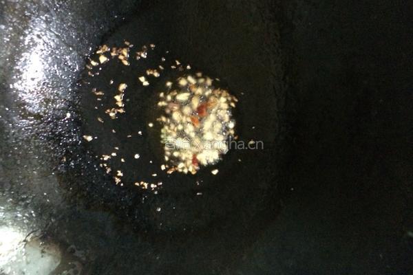 空心菜杆炒辣椒的做法图解1