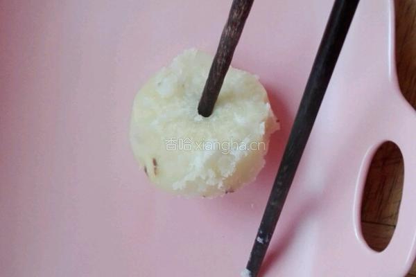 红薯糯米豆沙煎饼的做法图解2