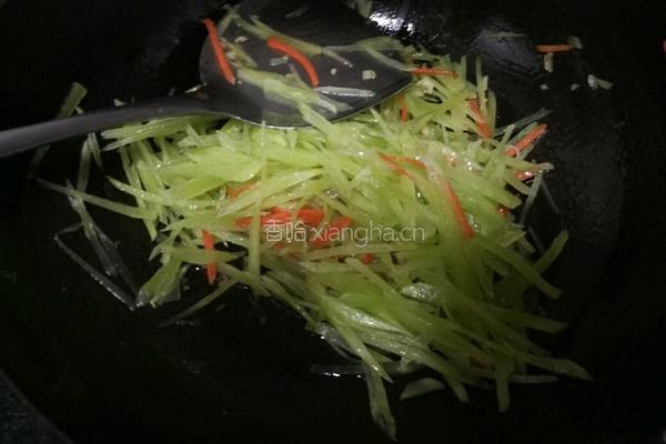 清炒莴笋丝的做法图解6