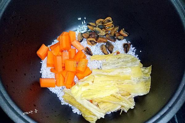 淡菜腐竹胡萝卜粥的做法图解6