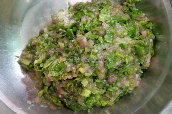 四味饺子(玉米鱿鱼淡菜芹菜)的做法图解5