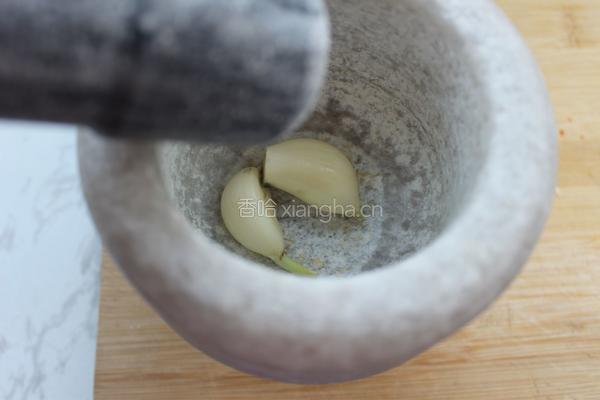 凉拌皮蛋的做法图解3