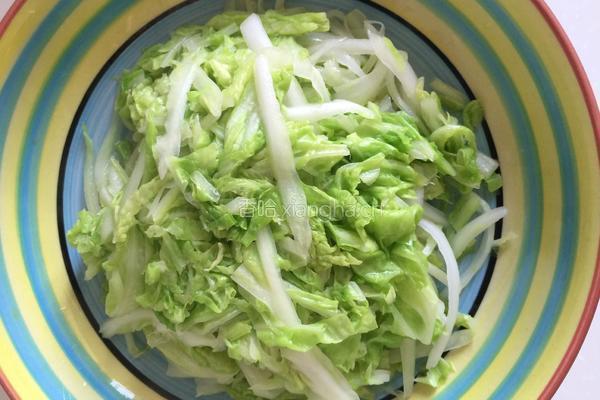 红烧肉炖白菜粉条的做法图解10