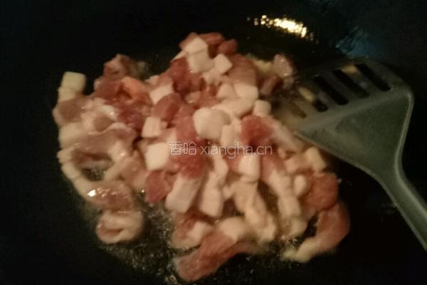 大蒜小炒肉的做法图解3