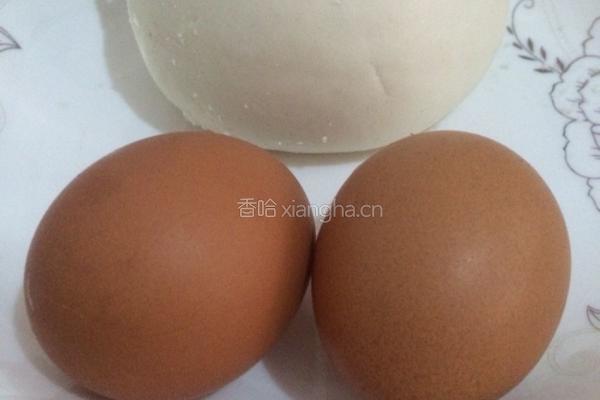 鸡蛋馒头片的做法图解1