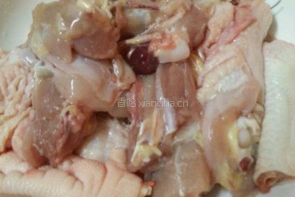高压锅鸡肉的做法图解1