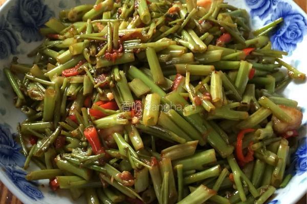 空心菜杆酸的做法图解6