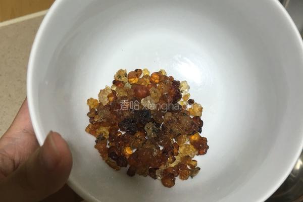 桃胶蛋花汤水的做法图解1