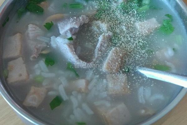 鱿鱼瘦肉粥的做法图解12
