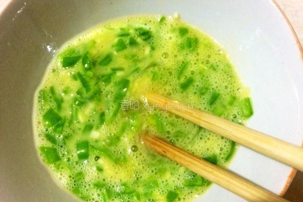 多汁青椒鸡蛋面的做法图解4