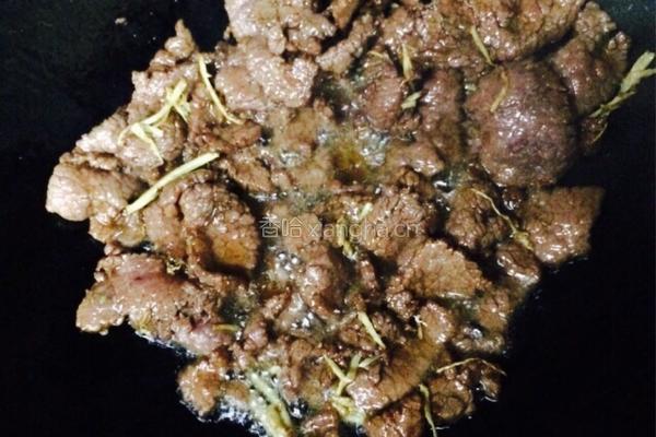 青椒炒牛肉的做法图解5