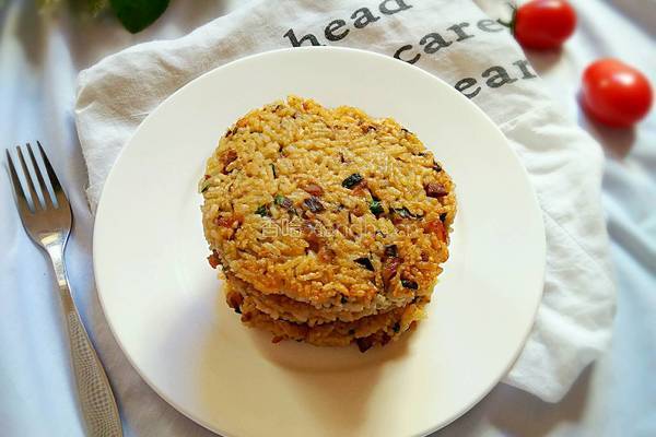肉末橄榄菜米饭饼的做法图解6