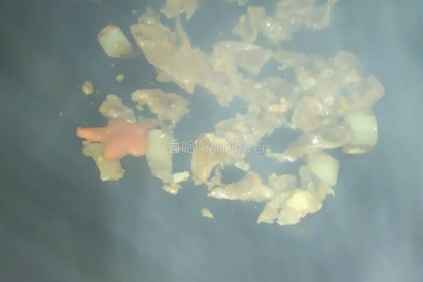 爆炒瘦肉蒜芯的做法图解4