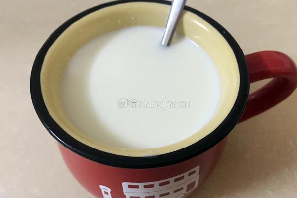 牛奶水果谷物麦片的做法图解4