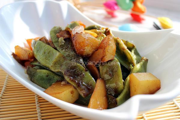 土豆炖豆角的做法图解7
