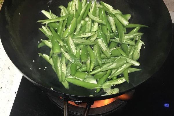 杭椒炒肉的做法图解5