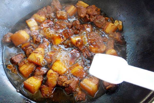 上海本帮红烧肉的做法图解12