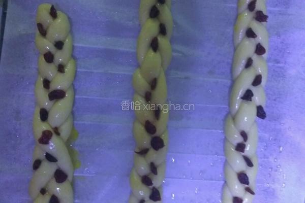 蔓越莓辫子面包的做法图解11