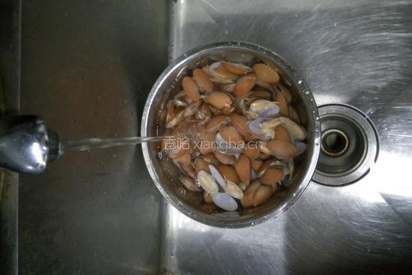 堂做海鲜的做法图解1