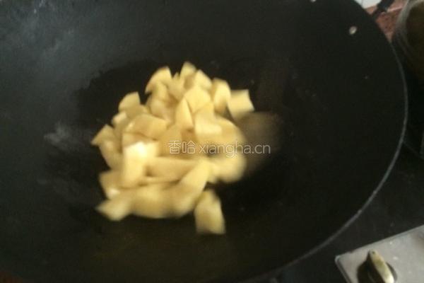 土豆焖鸭的做法图解4