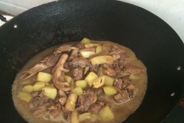 土豆焖鸭的做法图解9
