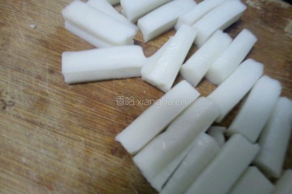 年糕土豆炖白菜的做法图解2