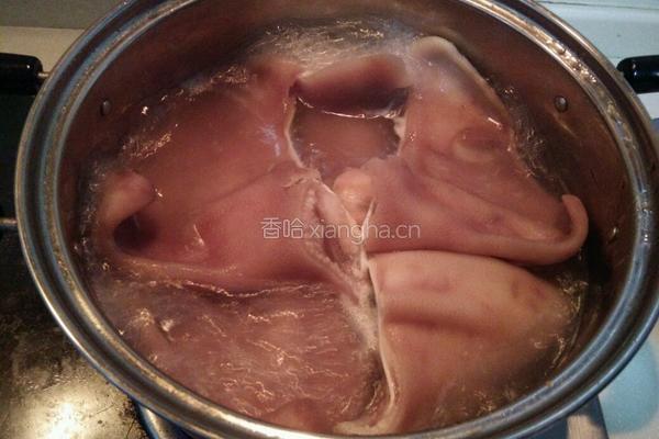 卤猪耳的做法图解5