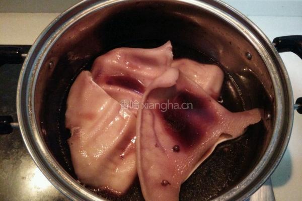 卤猪耳的做法图解7