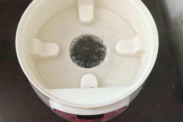 牛奶蒸鸡蛋的做法图解6