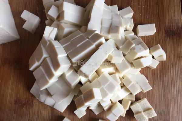 南瓜牛肉豆腐羹的做法图解3