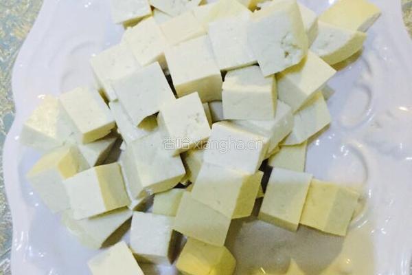 双味猪血豆腐的做法图解3