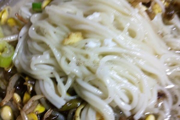 豆芽面的做法图解3
