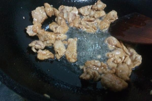 肉片木耳青笋的做法图解8