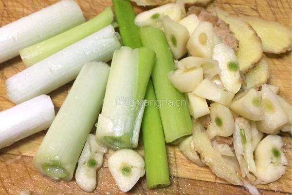 四季豆炒紫茄的做法图解2