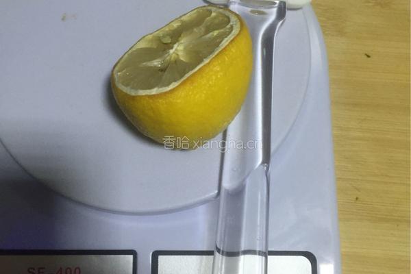 戚风蛋糕的做法图解2