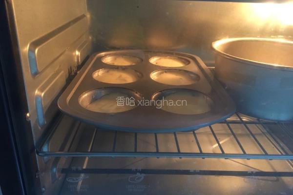 戚风蛋糕的做法图解13