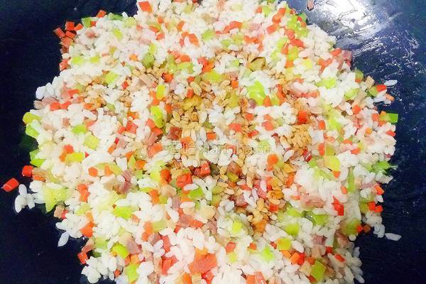 三丁炒饭的做法图解12
