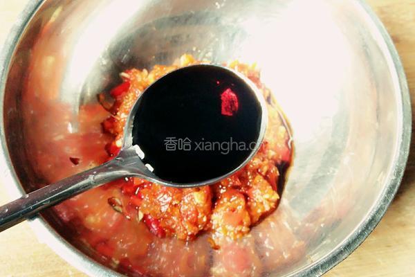 剁椒果仁萝卜丝的做法图解7