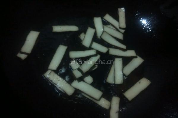 芹菜炒豆干的做法图解5