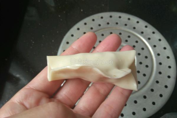 饺子皮锅贴的做法图解7